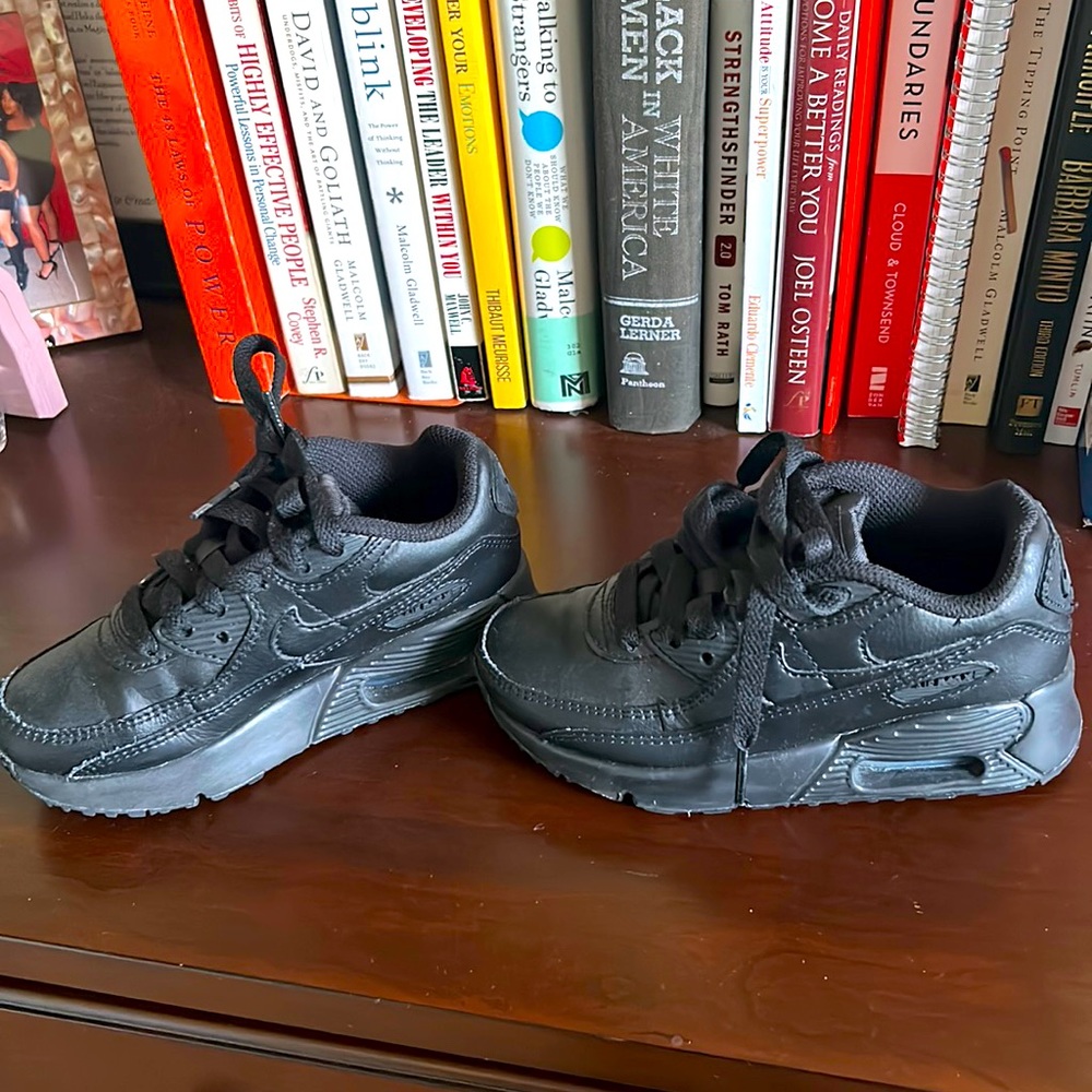 Black Nike Air Max size 11c